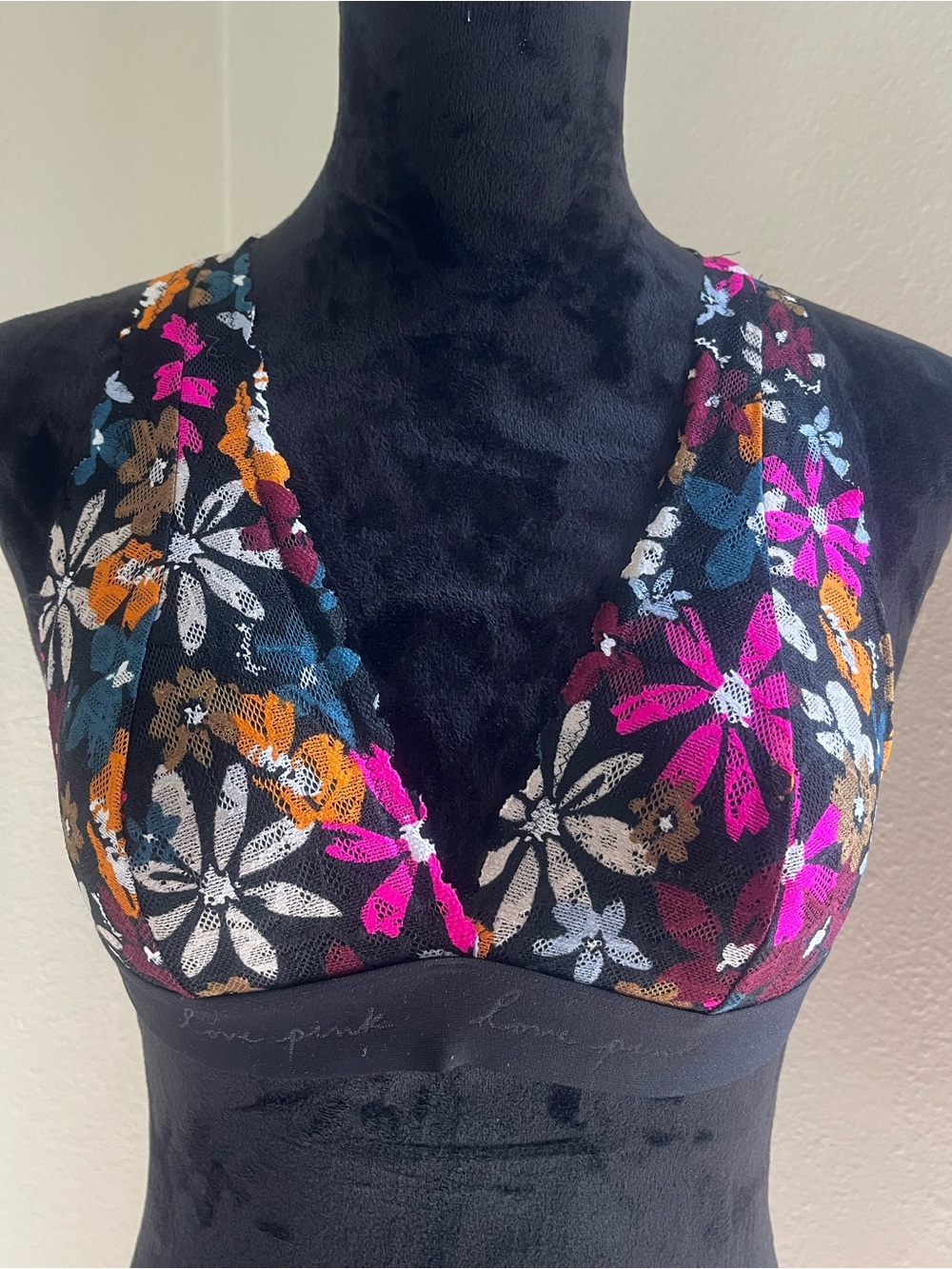 PINK Victoria's Secret Black Florals Lace Bralette